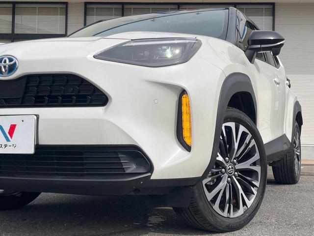 ヤリスクロス ハイブリッドZ ナビ機能付き8型ディスプレイオーディオ バックカメラ プリクラッシュセーフティ レーダークルコン 禁煙車 2トーンカラー パワーシート シートヒーター ドラレコ クリアランスソナー LEDヘッド(13枚目)