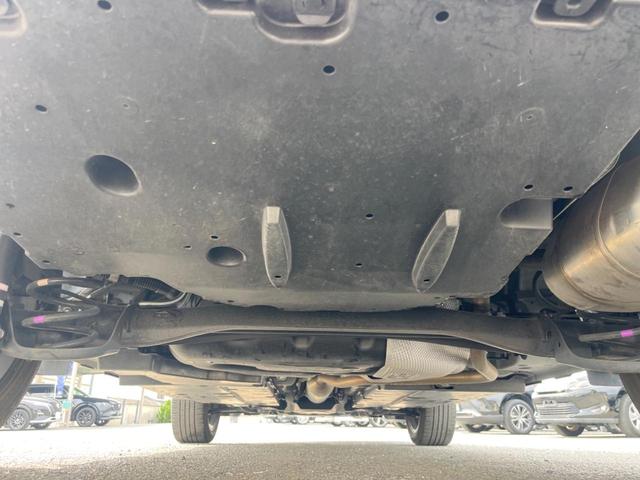 ヤリスクロス ハイブリッドZ ナビ機能付き8型ディスプレイオーディオ バックカメラ プリクラッシュセーフティ レーダークルコン 禁煙車 2トーンカラー パワーシート シートヒーター ドラレコ クリアランスソナー LEDヘッド(19枚目)