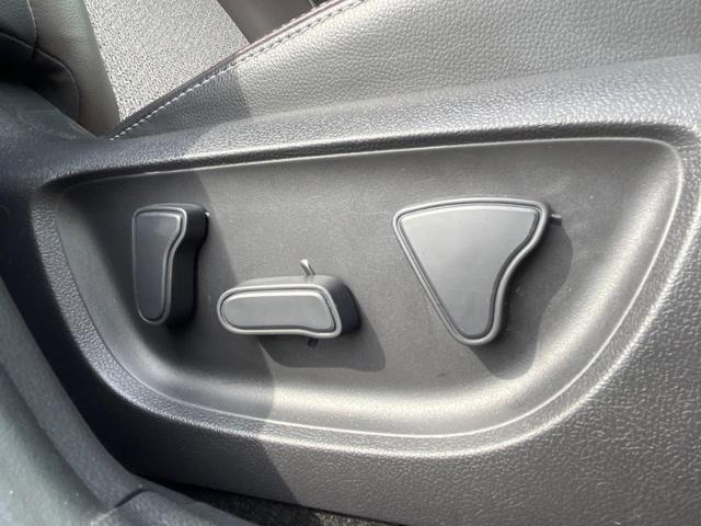 ヤリスクロス ハイブリッドZ ナビ機能付き8型ディスプレイオーディオ バックカメラ プリクラッシュセーフティ レーダークルコン 禁煙車 2トーンカラー パワーシート シートヒーター ドラレコ クリアランスソナー LEDヘッド(39枚目)