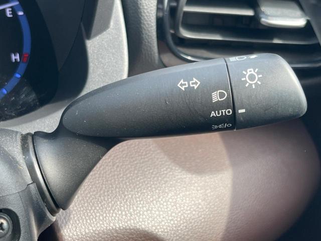 ヤリスクロス ハイブリッドZ ナビ機能付き8型ディスプレイオーディオ バックカメラ プリクラッシュセーフティ レーダークルコン 禁煙車 2トーンカラー パワーシート シートヒーター ドラレコ クリアランスソナー LEDヘッド(54枚目)