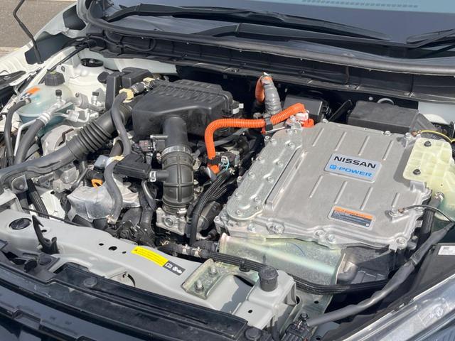 キックス X 純正9型SDナビ 全周囲カメラ インテリジェントルームミラー プロパイロット インテリジェントエマージェンシーブレーキ 禁煙車 ドラレコ コーナーセンサー LEDヘッド ETC オートブレーキホールド(18枚目)