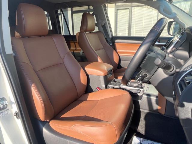 ランドクルーザープラド TX Lパッケージ 70thアニバーサリーリミテッド 7人乗 サンルーフ 純正9型SDナビ バックカメラ トヨタセーフティセンス レーダークルーズ 禁煙車 茶革シート シートベンチレーション パワーシート ドラレコ コーナーセンサー LEDヘッド ETC(8枚目)