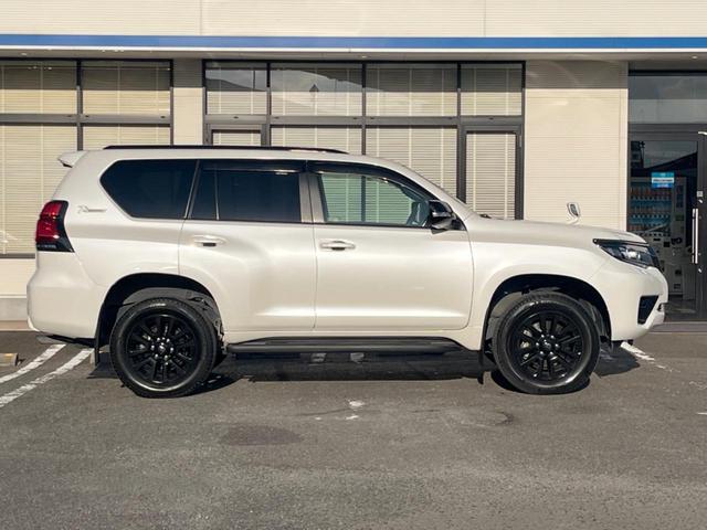 ランドクルーザープラド TX Lパッケージ 70thアニバーサリーリミテッド 7人乗 サンルーフ 純正9型SDナビ バックカメラ トヨタセーフティセンス レーダークルーズ 禁煙車 茶革シート シートベンチレーション パワーシート ドラレコ コーナーセンサー LEDヘッド ETC(26枚目)