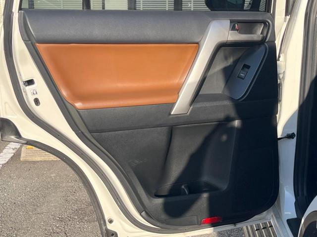 ランドクルーザープラド TX Lパッケージ 70thアニバーサリーリミテッド 7人乗 サンルーフ 純正9型SDナビ バックカメラ トヨタセーフティセンス レーダークルーズ 禁煙車 茶革シート シートベンチレーション パワーシート ドラレコ コーナーセンサー LEDヘッド ETC(54枚目)