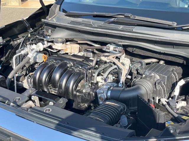 WR-V Z 登録済未使用車 純正8型ナビ バックカメラ ホンダセンシング レーダークルーズ ハーフレザーシート コーナーセンサー スマートキー LEDヘッド オートハイビーム 純正17インチAW 革巻きハンドル(18枚目)