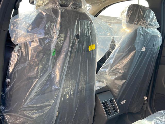 WR-V Z 登録済未使用車 純正8型ナビ バックカメラ ホンダセンシング レーダークルーズ ハーフレザーシート コーナーセンサー スマートキー LEDヘッド オートハイビーム 純正17インチAW 革巻きハンドル(37枚目)