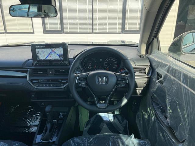 WR-V Z 登録済未使用車 純正8型ナビ バックカメラ ホンダセンシング レーダークルーズ ハーフレザーシート コーナーセンサー スマートキー LEDヘッド オートハイビーム 純正17インチAW 革巻きハンドル(48枚目)