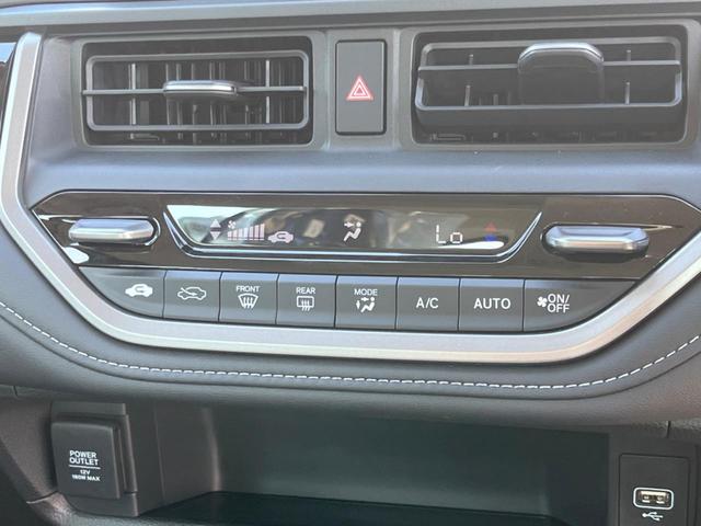 WR-V Z 登録済未使用車 純正8型ナビ バックカメラ ホンダセンシング レーダークルーズ ハーフレザーシート コーナーセンサー スマートキー LEDヘッド オートハイビーム 純正17インチAW 革巻きハンドル(56枚目)