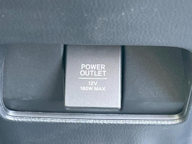 WR-V Z 登録済未使用車 純正8型ナビ バックカメラ ホンダセンシング レーダークルーズ ハーフレザーシート コーナーセンサー スマートキー LEDヘッド オートハイビーム 純正17インチAW 革巻きハンドル(58枚目)