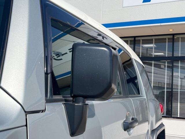 FJクルーザー カラーパッケージ 4WD 純正HDDナビ アクティブトラクションコントロール サイドステップ プライバシーガラス バックカメラ 禁煙車 キーレス ETC クルーズコントロール CD/DVD再生 フルセグTV(27枚目)