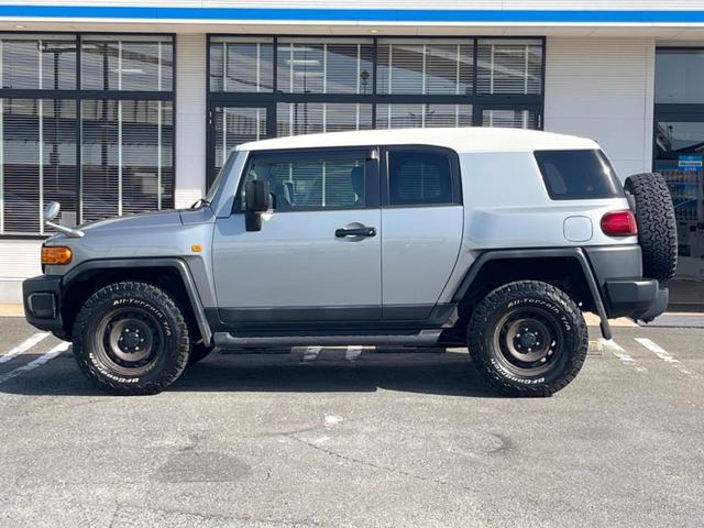 FJクルーザー カラーパッケージ 4WD 純正HDDナビ アクティブトラクションコントロール サイドステップ プライバシーガラス バックカメラ 禁煙車 キーレス ETC クルーズコントロール CD/DVD再生 フルセグTV(28枚目)