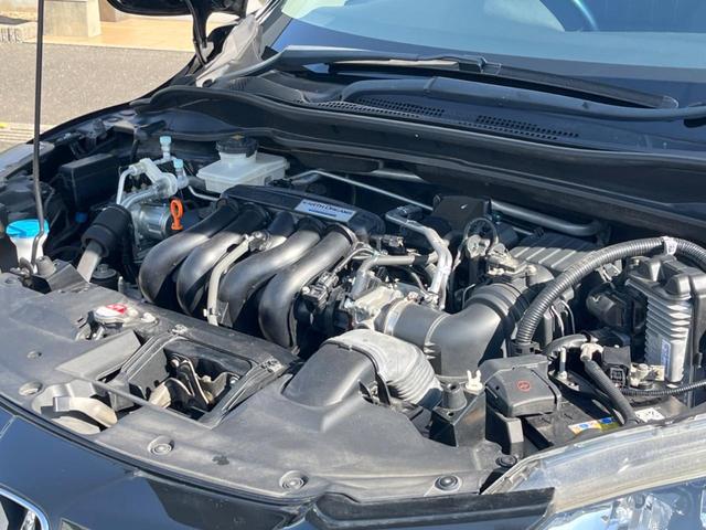 ヴェゼル ハイブリッドZ・ホンダセンシング 9インチナビ バックカメラ ホンダセンシング レーダークルーズ 禁煙車 ハーフレザーシート ドラレコ スマートキー LEDヘッド ルーフレール ETC オートライト 純正17インチアルミホイール(18枚目)