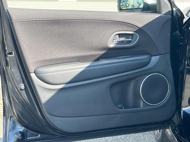 ヴェゼル ハイブリッドZ・ホンダセンシング 9インチナビ バックカメラ ホンダセンシング レーダークルーズ 禁煙車 ハーフレザーシート ドラレコ スマートキー LEDヘッド ルーフレール ETC オートライト 純正17インチアルミホイール(46枚目)