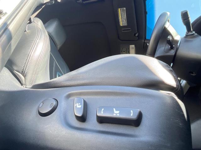 ハリアー プレミアム 大型サンルーフ モデリスタエアロ 純正9型ナビ バックカメラ 禁煙車 パワーバックドア パワーシート スマートキー LEDヘッドライト ETC クルーズコントロール 車線逸脱警報 純正18インチAW(42枚目)