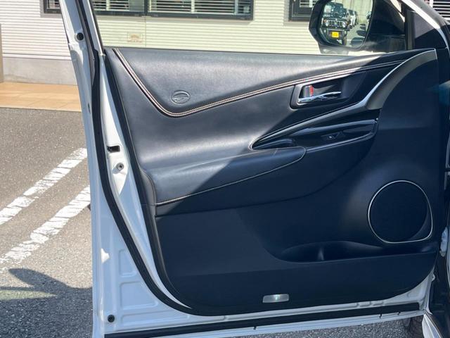 ハリアー プレミアム 大型サンルーフ モデリスタエアロ 純正9型ナビ バックカメラ 禁煙車 パワーバックドア パワーシート スマートキー LEDヘッドライト ETC クルーズコントロール 車線逸脱警報 純正18インチAW(49枚目)