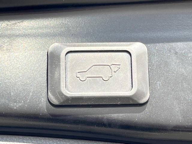 RAV4 G 4WD 9型SDナビ バックカメラ セーフティセンス レーダークルーズ 禁煙車 電動リアゲート パワーシート ドラレコ コーナーセンサー スマートキー LEDヘッド ルーフレール ビルトインETC(8枚目)