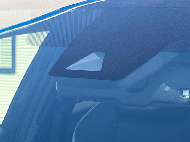 Ｃ－ＨＲ Ｇ　モード　ネロ　純正ＳＤナビ　バックカメラ　セーフティセンス　レーダークルーズ　禁煙車　ハーフレザーシート　ドラレコ　スマートキー　シーケンシャルターンランプ　ＥＴＣ　純正１８インチアルミ　ブラインドスポットモニター（3枚目）