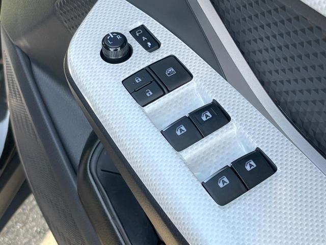 Ｃ－ＨＲ Ｇ　モード　ネロ　純正ＳＤナビ　バックカメラ　セーフティセンス　レーダークルーズ　禁煙車　ハーフレザーシート　ドラレコ　スマートキー　シーケンシャルターンランプ　ＥＴＣ　純正１８インチアルミ　ブラインドスポットモニター（52枚目）