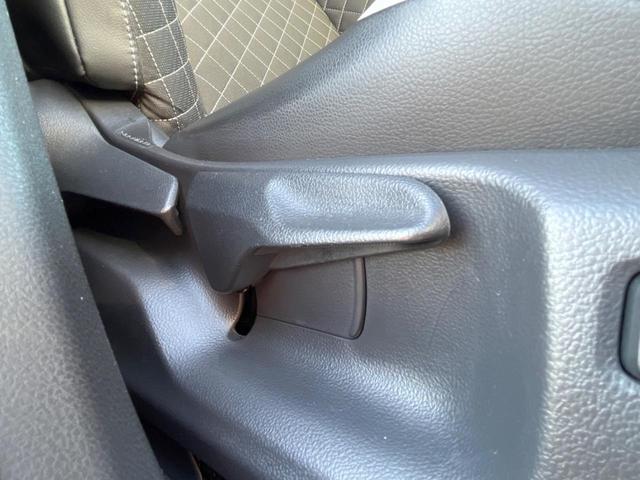 Ｃ－ＨＲ Ｇ　モード　ネロ　純正ＳＤナビ　バックカメラ　セーフティセンス　レーダークルーズ　禁煙車　ハーフレザーシート　ドラレコ　スマートキー　シーケンシャルターンランプ　ＥＴＣ　純正１８インチアルミ　ブラインドスポットモニター（60枚目）