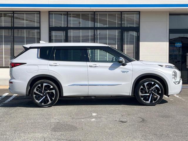 アウトランダーPHEV P 全周囲カメラ BOSEサウンド AC100V電源 eアシスト レーダークルーズ 禁煙車 ハンズフリーパワーバックドア 黒革シート シートヒーター シートメモリー 9型ディスプレイオーディオ ETC(25枚目)