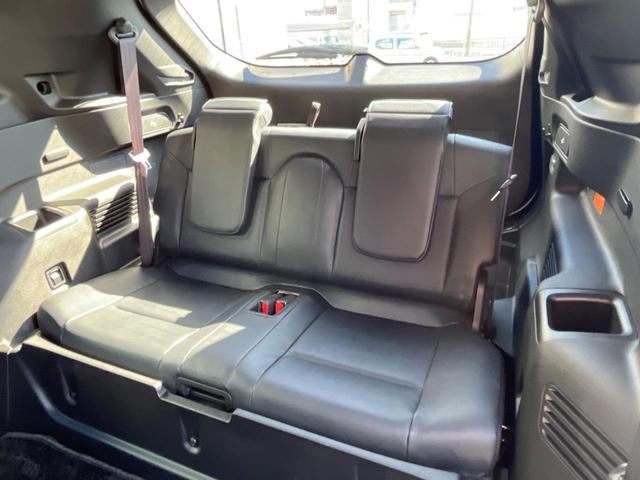 アウトランダーPHEV P 全周囲カメラ BOSEサウンド AC100V電源 eアシスト レーダークルーズ 禁煙車 ハンズフリーパワーバックドア 黒革シート シートヒーター シートメモリー 9型ディスプレイオーディオ ETC(43枚目)