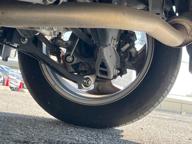 フォレスター アドバンス　４ＷＤ　サンルーフ　純正８型ナビ　フロントサイドバックカメラ　セーフティプラス　アイサイトコアテクノロジー　パワーバックドア　レーダークルーズ　禁煙車　レザーシート　シートヒーター　スマートキー（21枚目）