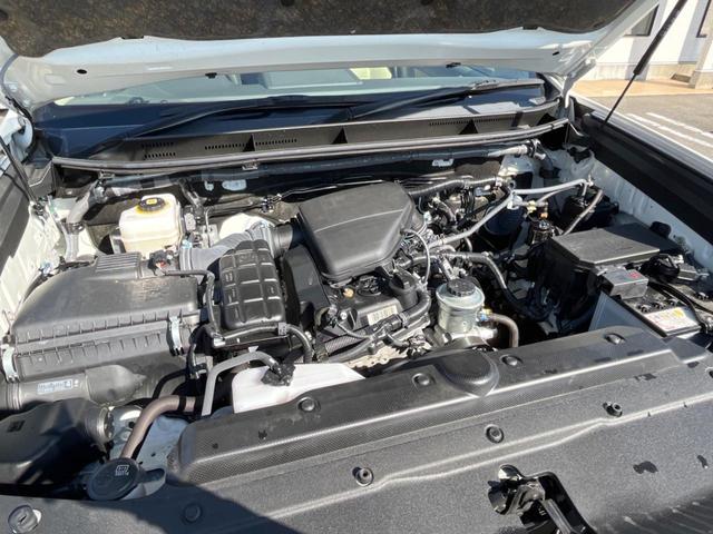 ランドクルーザープラド TX Lパッケージ 4WD 7人乗り サンルーフ モデリスタエアロ バックカメラ 純正9型ナビ セーフティセンス レーダークルーズ 禁煙車 レザーシート 快適温熱シート コーナーセンサー LEDヘッド ルーフレール(18枚目)