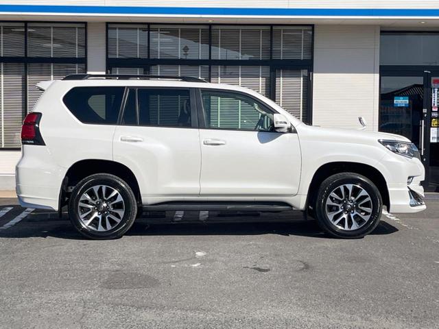 ランドクルーザープラド TX Lパッケージ 4WD 7人乗り サンルーフ モデリスタエアロ バックカメラ 純正9型ナビ セーフティセンス レーダークルーズ 禁煙車 レザーシート 快適温熱シート コーナーセンサー LEDヘッド ルーフレール(26枚目)