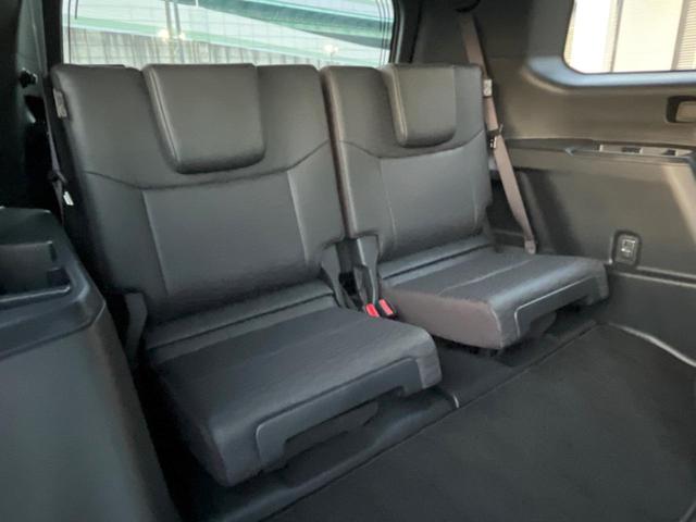 ランドクルーザー２５０ ＶＸ　４ＷＤ　サンルーフ　丸目１眼ＬＥＤヘッド　トヨタチームメイト　全周囲カメラ　セーフティセンス　レーダークルーズ　禁煙車　レザーシート　シートエアコン　パワーシート　１２．３インチディスプレイオーディオ（10枚目）