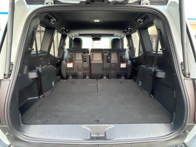 ランドクルーザー２５０ ＶＸ　４ＷＤ　サンルーフ　丸目１眼ＬＥＤヘッド　トヨタチームメイト　全周囲カメラ　セーフティセンス　レーダークルーズ　禁煙車　レザーシート　シートエアコン　パワーシート　１２．３インチディスプレイオーディオ（11枚目）