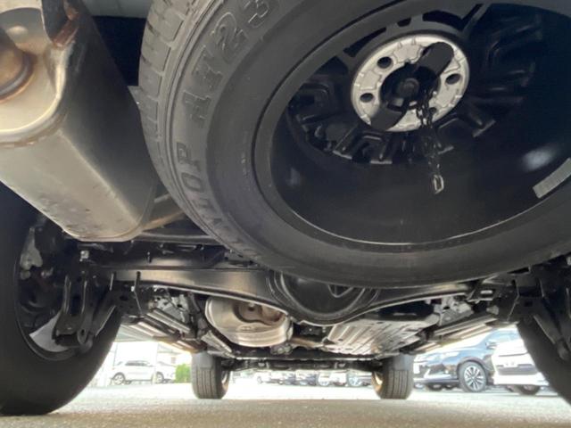 ランドクルーザー２５０ ＶＸ　４ＷＤ　サンルーフ　丸目１眼ＬＥＤヘッド　トヨタチームメイト　全周囲カメラ　セーフティセンス　レーダークルーズ　禁煙車　レザーシート　シートエアコン　パワーシート　１２．３インチディスプレイオーディオ（19枚目）