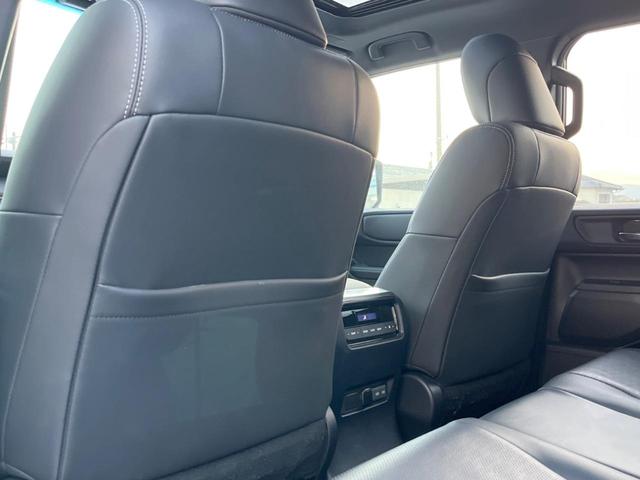 ランドクルーザー２５０ ＶＸ　４ＷＤ　サンルーフ　丸目１眼ＬＥＤヘッド　トヨタチームメイト　全周囲カメラ　セーフティセンス　レーダークルーズ　禁煙車　レザーシート　シートエアコン　パワーシート　１２．３インチディスプレイオーディオ（62枚目）