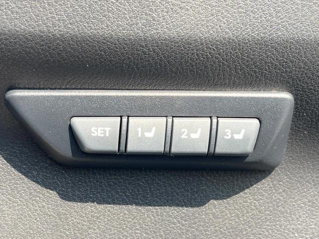 ＮＸ ＮＸ３００ｈ　バージョンＬ　サイド・バックカメラ　衝突被害軽減システム　禁煙車　電動リアゲート　レザーシート　前席シートエアコン　全席パワーシート　ドラレコ　コーナーセンサー　スマートキー　ＬＥＤヘッド　ビルトインＥＴＣ（5枚目）