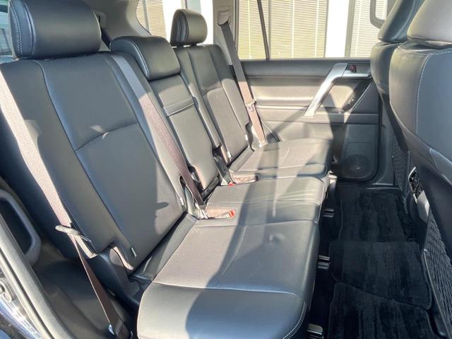 ランドクルーザープラド TX Lパッケージ マットブラックエディション 4WD ターボ ディーゼル(軽油) 7人乗り サンルーフ 全周囲カメラ 衝突被害軽減システム レーダークルーズ 禁煙車 レザーシート 前席シートエアコン ドラレコ コーナーセンサー スマートキー(9枚目)