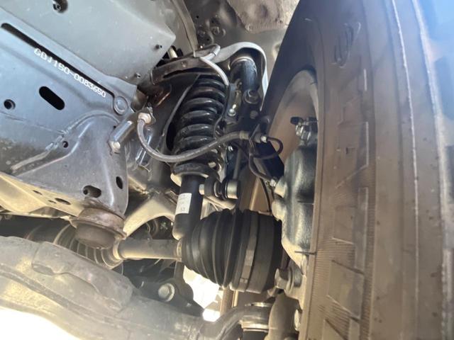 ランドクルーザープラド TX Lパッケージ マットブラックエディション 4WD ターボ ディーゼル(軽油) 7人乗り サンルーフ 全周囲カメラ 衝突被害軽減システム レーダークルーズ 禁煙車 レザーシート 前席シートエアコン ドラレコ コーナーセンサー スマートキー(20枚目)