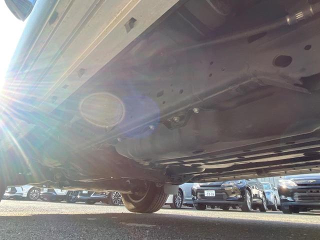 ランドクルーザープラド TX Lパッケージ マットブラックエディション 4WD ターボ ディーゼル(軽油) 7人乗り サンルーフ 全周囲カメラ 衝突被害軽減システム レーダークルーズ 禁煙車 レザーシート 前席シートエアコン ドラレコ コーナーセンサー スマートキー(21枚目)