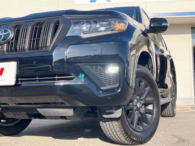 ランドクルーザープラド TX Lパッケージ マットブラックエディション 4WD ターボ ディーゼル(軽油) 7人乗り サンルーフ 全周囲カメラ 衝突被害軽減システム レーダークルーズ 禁煙車 レザーシート 前席シートエアコン ドラレコ コーナーセンサー スマートキー(26枚目)
