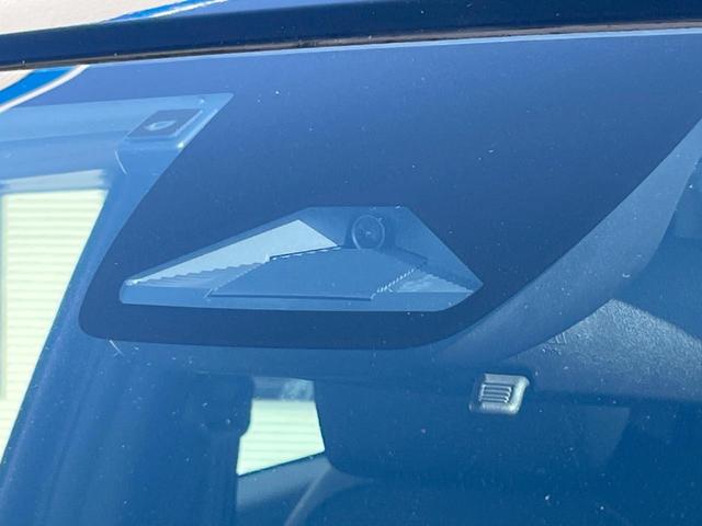 ＷＲ－Ｖ Ｚ　バックカメラ　ホンダセンシング　レーダークルーズ　禁煙車　コーナーセンサー　スマートキー　ＬＥＤヘッドライト　ＥＴＣ　純正１７インチアルミ　オートマチックハイビーム　純正８インチディスプレイオーディオ（3枚目）