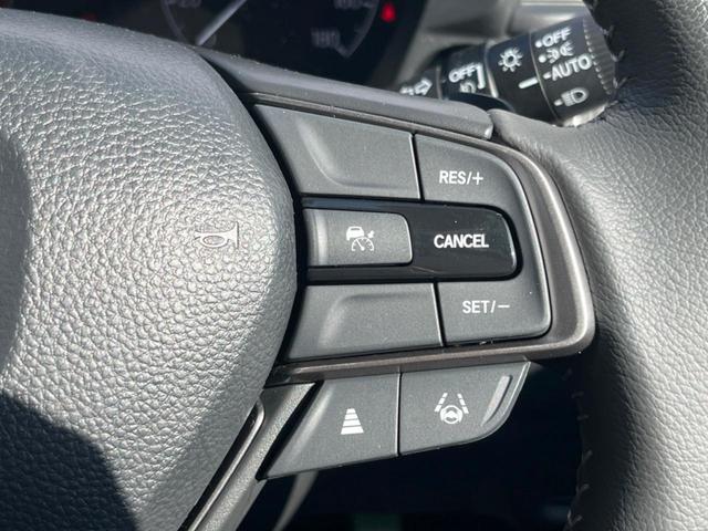 ＷＲ－Ｖ Ｚ　バックカメラ　ホンダセンシング　レーダークルーズ　禁煙車　コーナーセンサー　スマートキー　ＬＥＤヘッドライト　ＥＴＣ　純正１７インチアルミ　オートマチックハイビーム　純正８インチディスプレイオーディオ（5枚目）