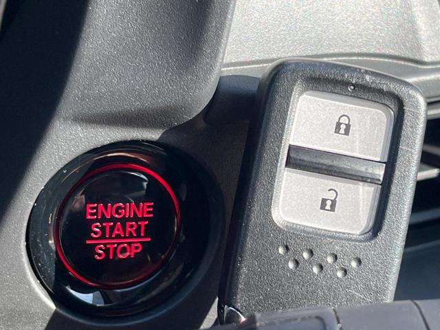 ＷＲ－Ｖ Ｚ　バックカメラ　ホンダセンシング　レーダークルーズ　禁煙車　コーナーセンサー　スマートキー　ＬＥＤヘッドライト　ＥＴＣ　純正１７インチアルミ　オートマチックハイビーム　純正８インチディスプレイオーディオ（8枚目）