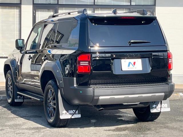 ランドクルーザー250 VX ターボ ディーゼル 7人乗 ムーンルーフ 全周囲カメラ 丸目1眼LEDヘッド トヨタセーフティセンス 禁煙車 パワーバックドア 黒革シート シートベンチレーション 12.3型ディスプレイディスプレイ(28枚目)