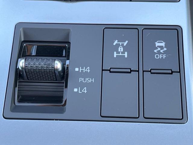 ランドクルーザー250 VX ターボ ディーゼル 7人乗 ムーンルーフ 全周囲カメラ 丸目1眼LEDヘッド トヨタセーフティセンス 禁煙車 パワーバックドア 黒革シート シートベンチレーション 12.3型ディスプレイディスプレイ(65枚目)