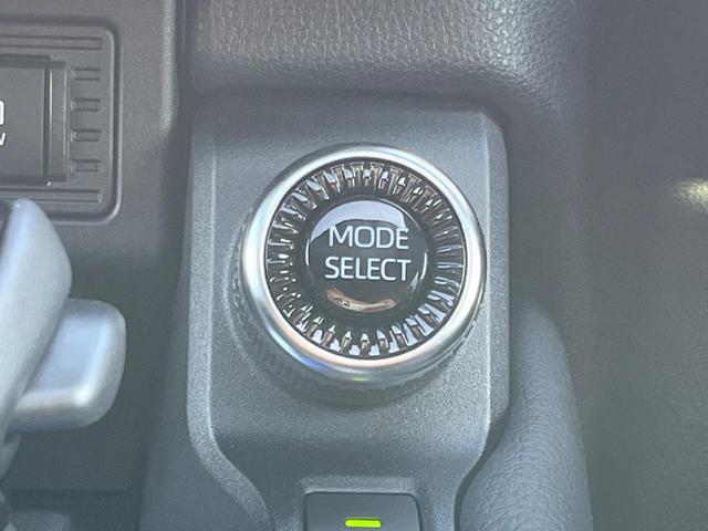 ランドクルーザー250 VX ターボ ディーゼル 7人乗 ムーンルーフ 全周囲カメラ 丸目1眼LEDヘッド トヨタセーフティセンス 禁煙車 パワーバックドア 黒革シート シートベンチレーション 12.3型ディスプレイディスプレイ(70枚目)