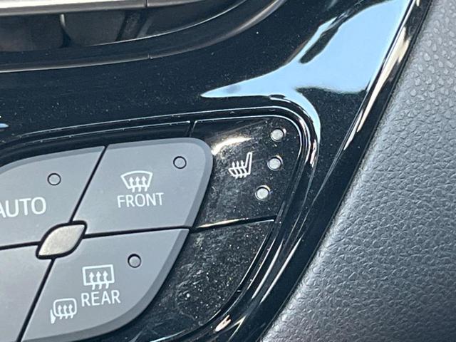 【シートヒーター】寒い日に重宝するシートヒーター！エアコンより早く温まってくれるので寒がりの人も安心ですね♪エアコンの温風は乾燥するから苦手、という方にもをおすすめです。