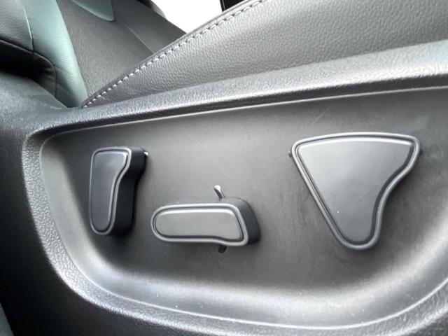 ヤリスクロス Z 全周囲カメラ セーフティセンス 禁煙車 2トーンカラー パワーシート シートヒーター ドラレコ コーナーセンサー 8型ディスプレイオーディオ ETC ステアリングヒーター ブラインドスポットモニター(40枚目)