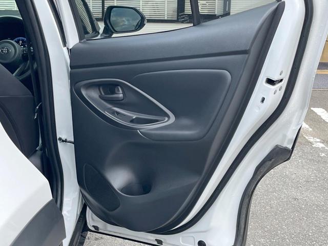 ヤリスクロス Z 全周囲カメラ セーフティセンス 禁煙車 2トーンカラー パワーシート シートヒーター ドラレコ コーナーセンサー 8型ディスプレイオーディオ ETC ステアリングヒーター ブラインドスポットモニター(46枚目)