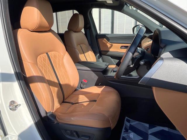 ＣＸ－６０ ＸＤ－ハイブリッド　プレミアムスポーツ　ターボ　サンルーフ　１２．３型マツダコネクト　全周囲カメラ　ＢＯＳＥサウンド　スマートブレーキサポート　禁煙車　ハンズフリーパワーバックドア　茶革シート　シートベンチレーション　シートメモリー　ＥＴＣ（9枚目）