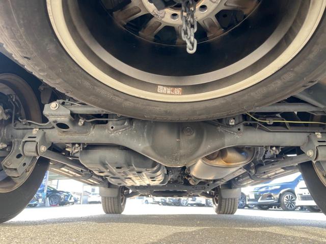 ランドクルーザープラド TX Lパッケージ・ブラックエディション 純正9型ナビ 全周囲カメラ セーフティセンス レーダークルーズ 禁煙車 黒革シート シートベンチレーション パワーシート ドラレコ コーナーセンサー スマートキー LEDヘッド ETC2.0(19枚目)