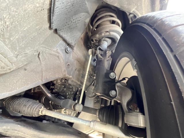 ハリアーハイブリッド Ｚ　レザーパッケージ　調光パノラマルーフ　ナビ機能付１２．３型ディスプレイオーディオ　全周囲カメラ　ＪＢＬサウンド　トヨタセーフティセンス　禁煙車　ハンズフリーパワーバックドア　黒革シート　シートベンチレーション　ＥＴＣ（20枚目）