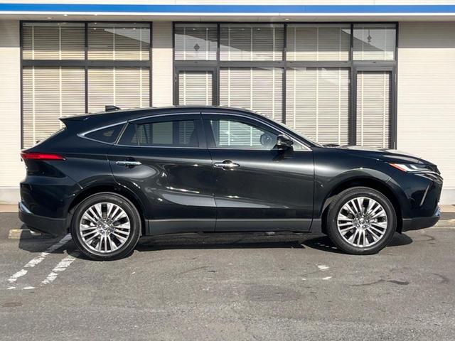 ハリアーハイブリッド Ｚ　レザーパッケージ　調光パノラマルーフ　ナビ機能付１２．３型ディスプレイオーディオ　全周囲カメラ　ＪＢＬサウンド　トヨタセーフティセンス　禁煙車　ハンズフリーパワーバックドア　黒革シート　シートベンチレーション　ＥＴＣ（26枚目）